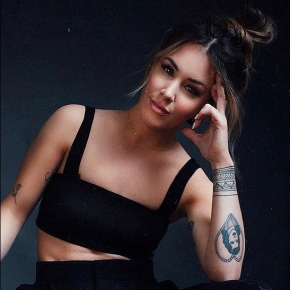 emhella
